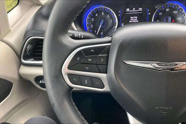 2023 Chrysler Voyager LX