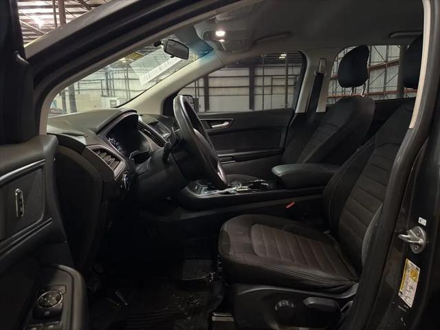 2016 Ford Edge SE