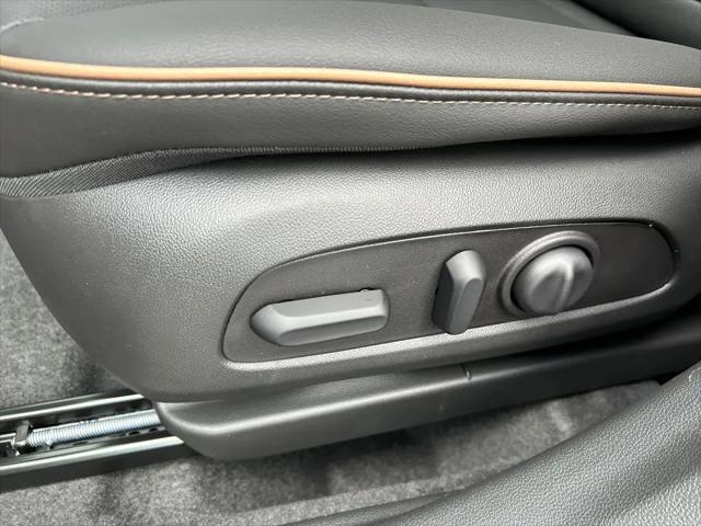 2026 Buick NV Avenir FWD