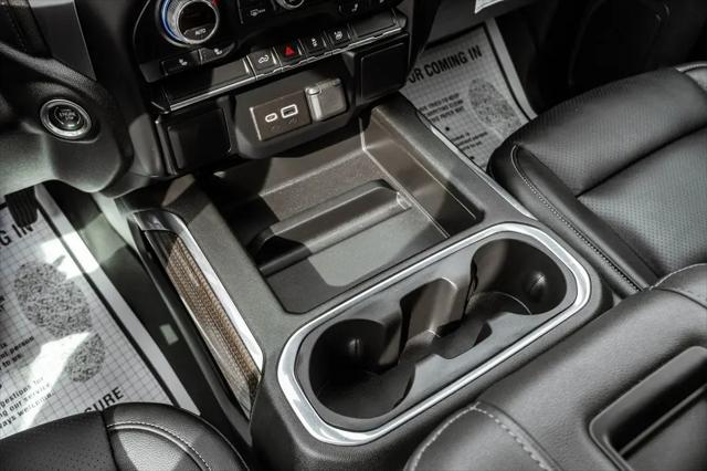 2022 Chevrolet Silverado 1500 4WD Crew Cab Short Bed RST