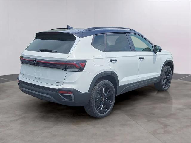 2026 Volkswagen Taos SE Black