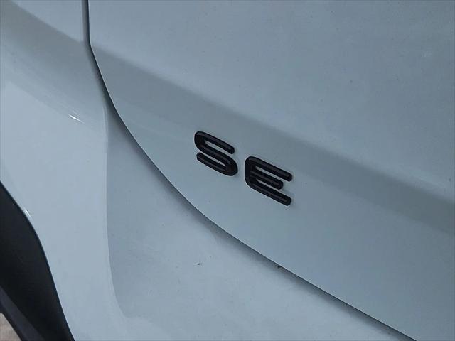 2026 Volkswagen Taos SE Black