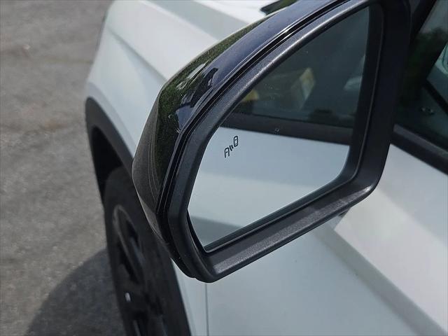 2026 Volkswagen Taos SE Black