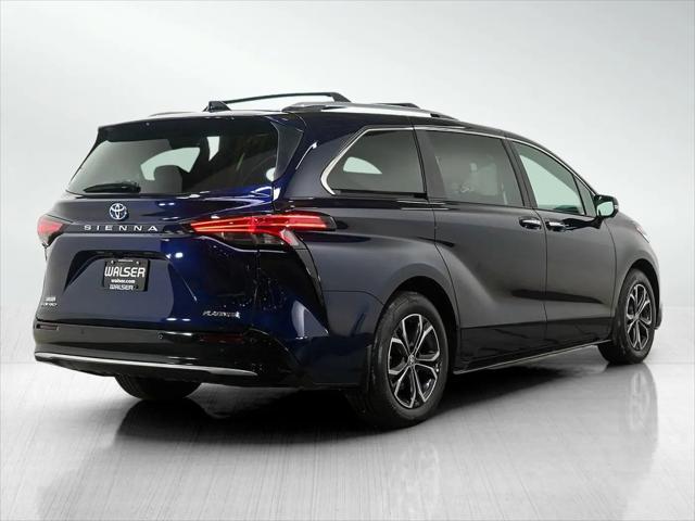 2025 Toyota Sienna Platinum