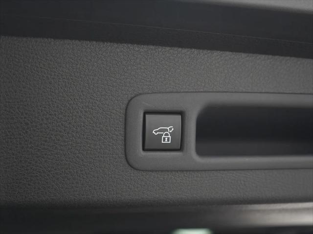 2025 Toyota Sienna Platinum