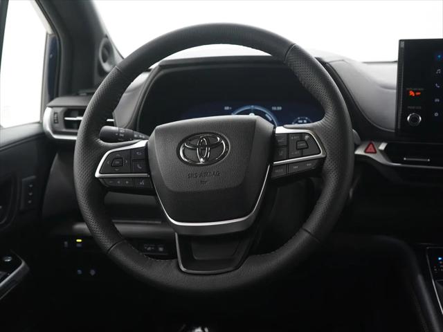 2025 Toyota Sienna Platinum
