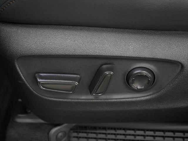 2025 Toyota Sienna Platinum