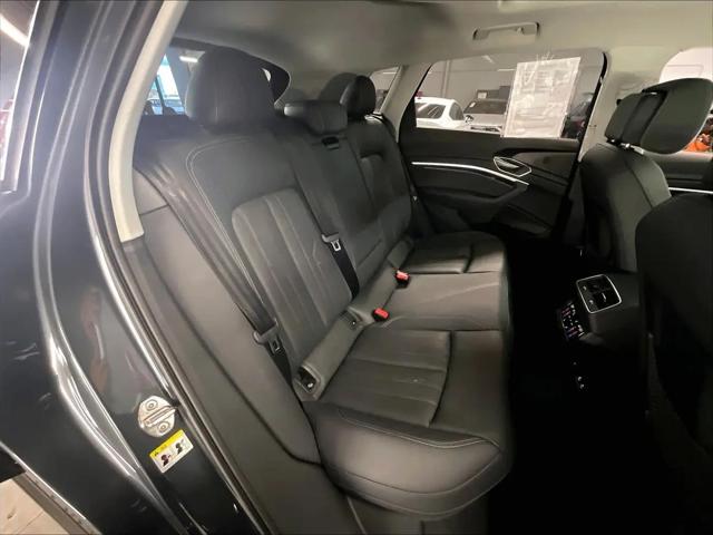 2024 Audi e-tron Premium Plus quattro