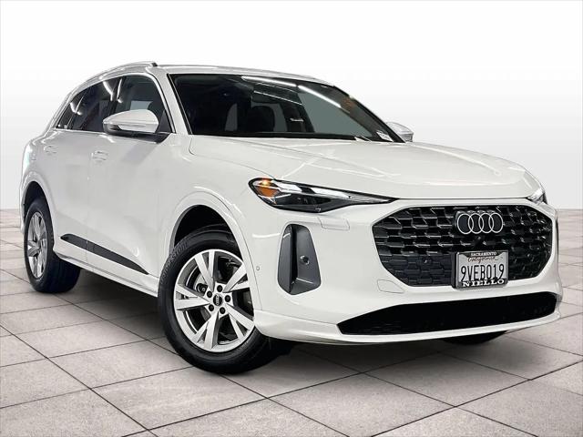 2025 Audi Q5 Premium TFSI quattro S tronic
