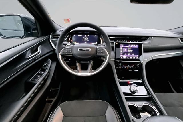 2025 Jeep Grand Cherokee L Altitude X 4x4