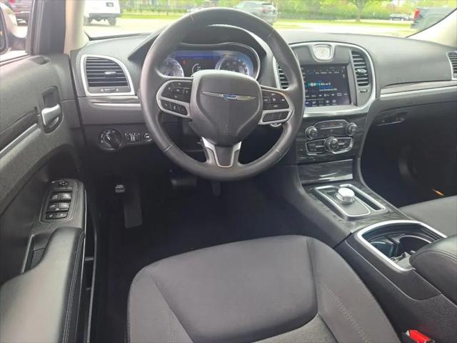 2021 Chrysler 300 Touring