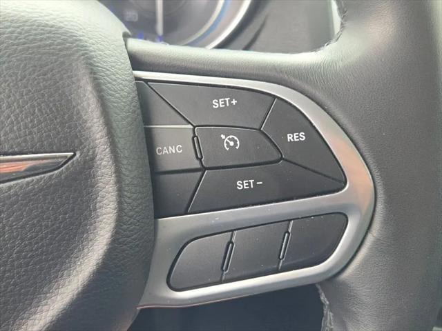 2021 Chrysler 300 Touring