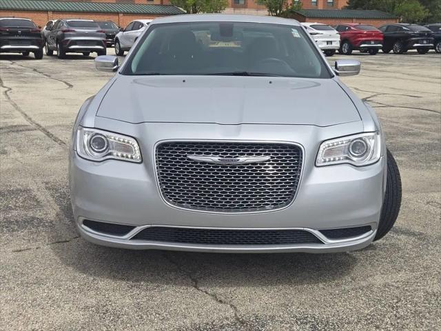2021 Chrysler 300 Touring