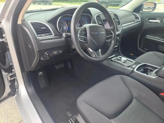 2021 Chrysler 300 Touring