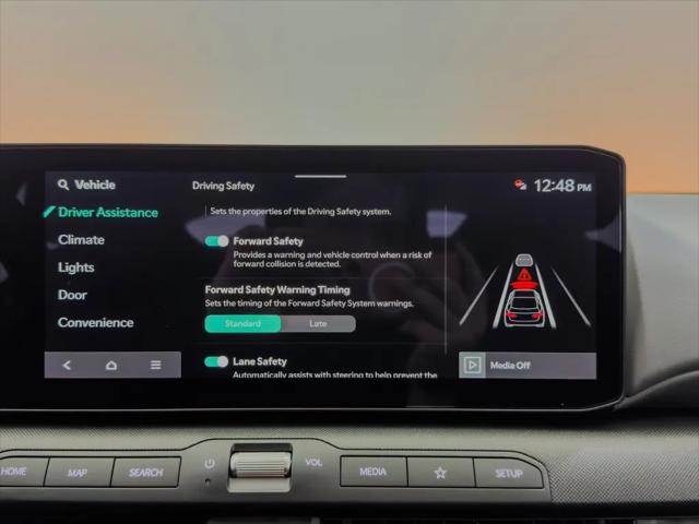 2025 Kia K4 LX