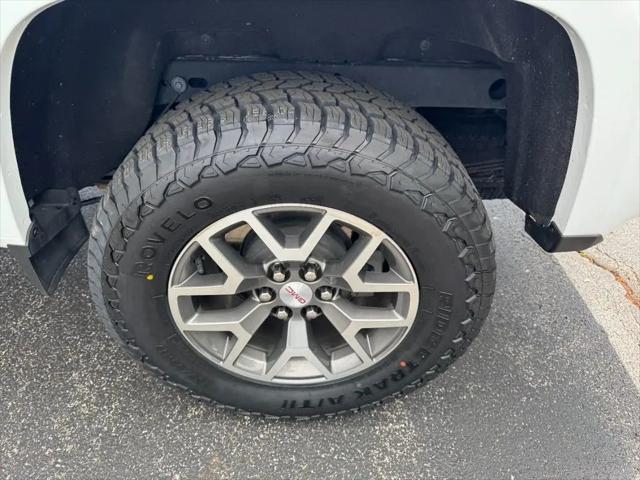 2021 GMC Canyon 4WD Crew Cab Short Box AT4 - Cloth
