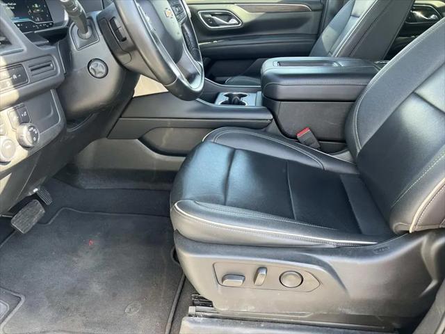 2023 Chevrolet Suburban 4WD Premier