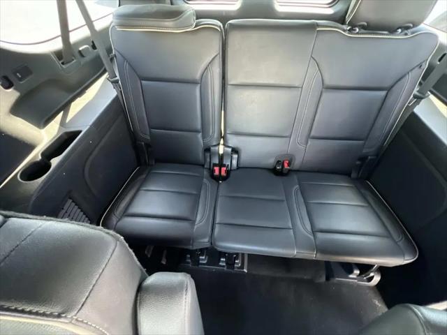 2023 Chevrolet Suburban 4WD Premier
