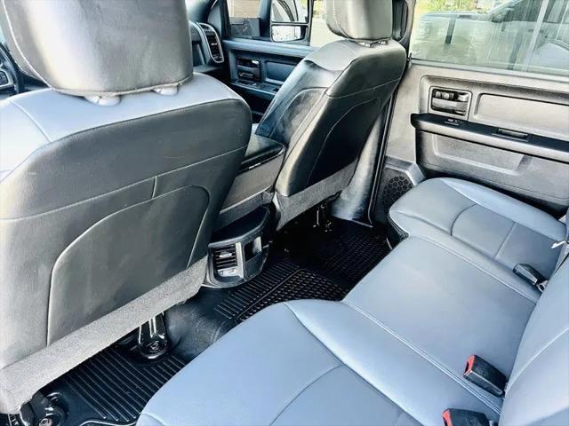 2024 Ram 3500 Tradesman Crew Cab 4x4 8' Box