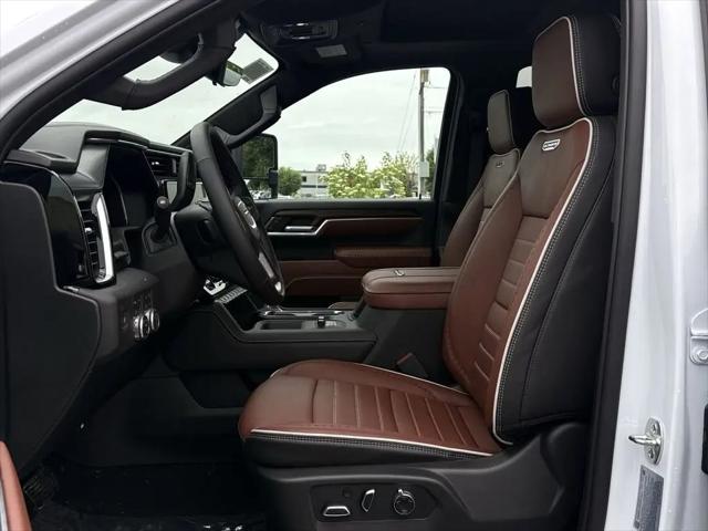 2026 GMC Sierra 2500HD Crew Cab, Standard Bed, Denali Ultimate, 4WD