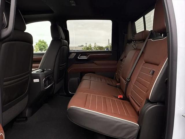 2026 GMC Sierra 2500HD Crew Cab, Standard Bed, Denali Ultimate, 4WD