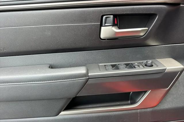 2024 Toyota Sequoia SR5