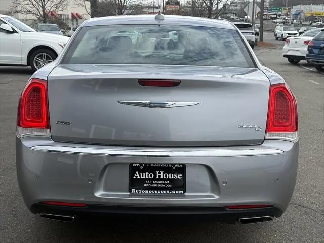 2017 Chrysler 300 AWD