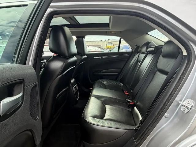 2017 Chrysler 300 AWD