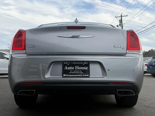 2017 Chrysler 300 AWD