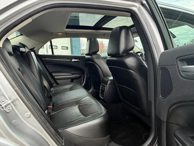 2017 Chrysler 300 AWD
