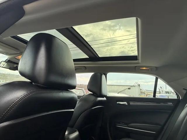 2017 Chrysler 300 AWD