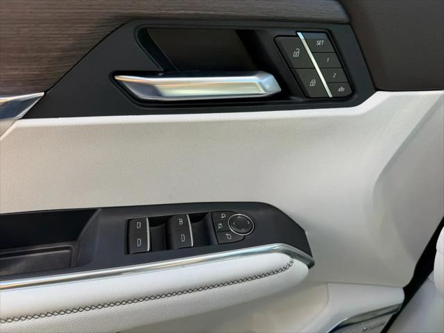 2026 GMC Acadia Denali FWD