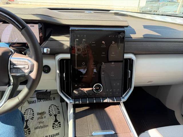 2026 GMC Acadia Denali FWD