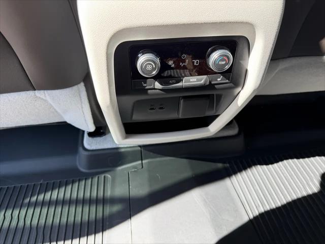 2026 GMC Acadia Denali FWD
