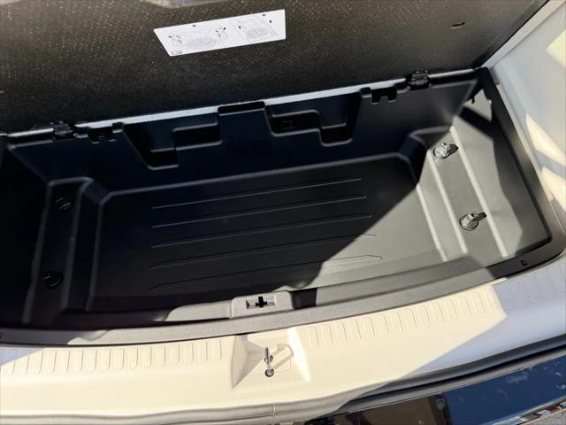 2026 GMC Acadia Denali FWD
