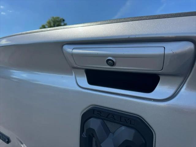 2020 Ram 1500 Big Horn Crew Cab 4x4 5'7" Box