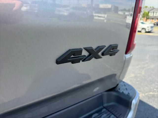 2020 Ram 1500 Big Horn Crew Cab 4x4 5'7" Box