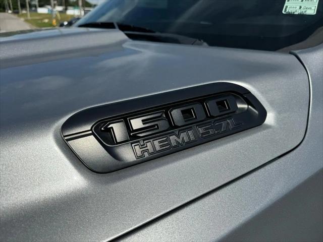 2020 Ram 1500 Big Horn Crew Cab 4x4 5'7" Box