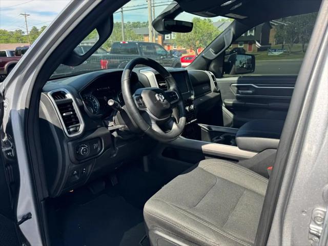 2020 Ram 1500 Big Horn Crew Cab 4x4 5'7" Box