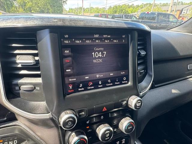2020 Ram 1500 Big Horn Crew Cab 4x4 5'7" Box