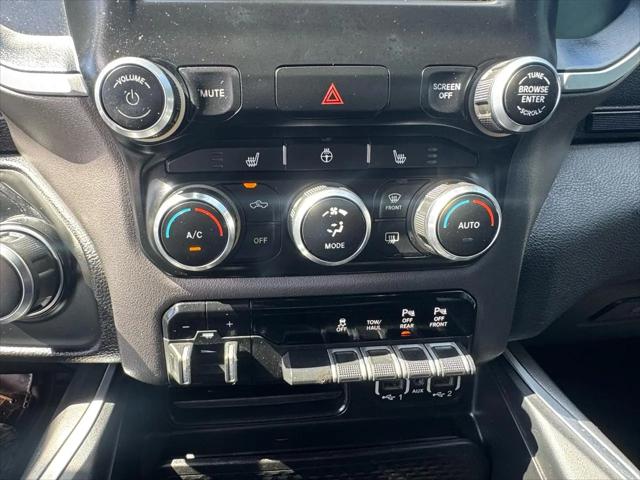 2020 Ram 1500 Big Horn Crew Cab 4x4 5'7" Box