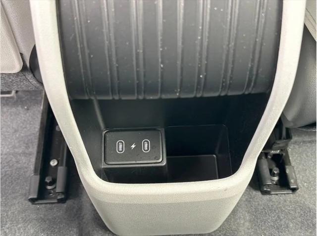 2024 Hyundai Kona EV SE