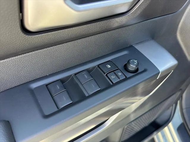2026 Toyota Tundra SR5 CrewMax 5.5' Bed