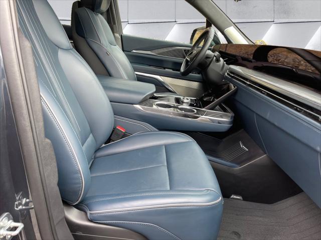 2025 Cadillac Escalade Luxury 2 AWD