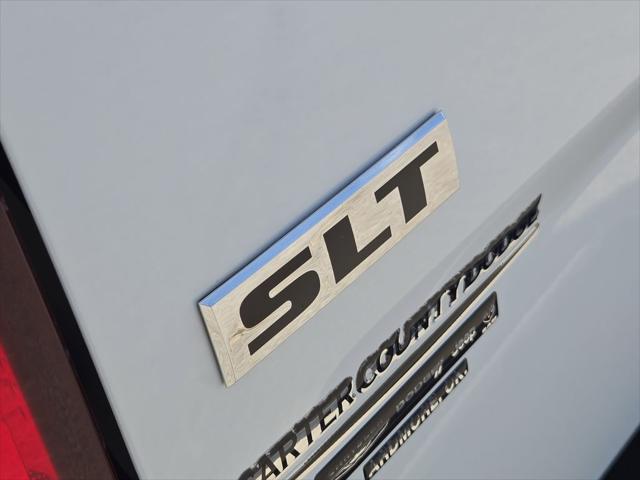 2023 Ram 1500 Classic SLT Crew Cab 4x4 5'7" Box