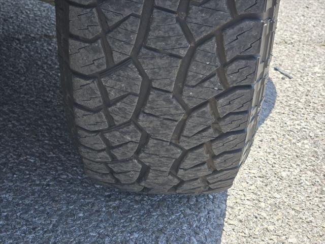 2023 Ram 1500 Classic SLT Crew Cab 4x4 5'7" Box