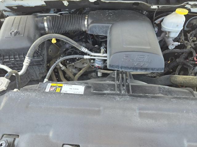 2023 Ram 1500 Classic SLT Crew Cab 4x4 5'7" Box