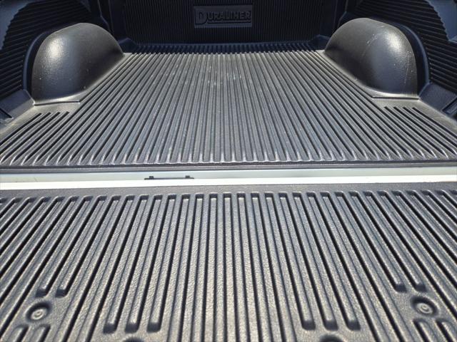 2023 Ram 1500 Classic SLT Crew Cab 4x4 5'7" Box