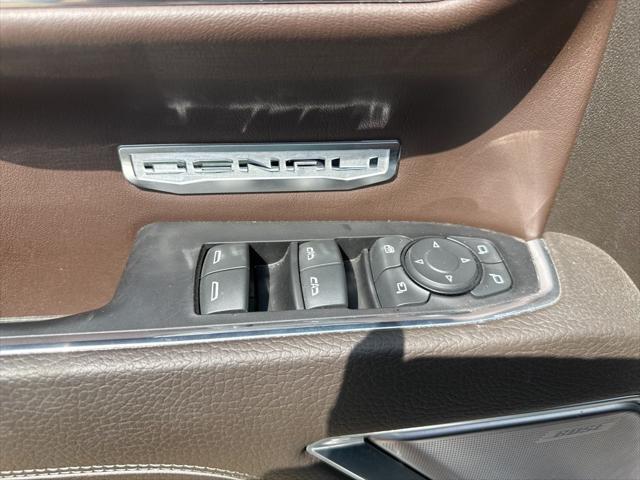 2022 GMC Sierra 1500 4WD Crew Cab Short Box Denali
