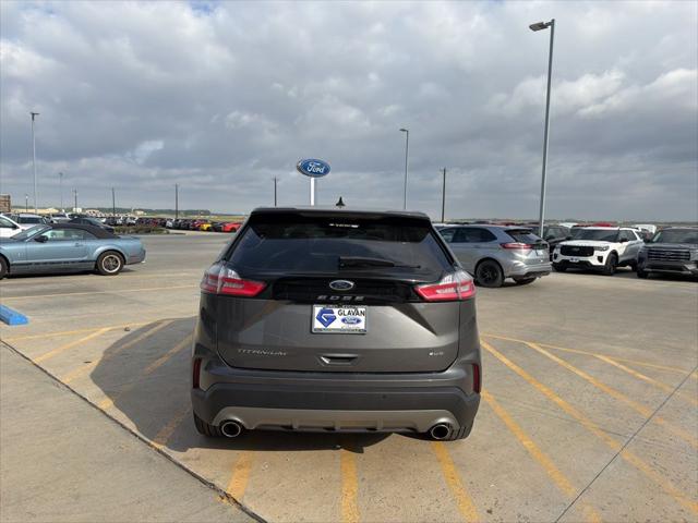 2023 Ford Edge Titanium